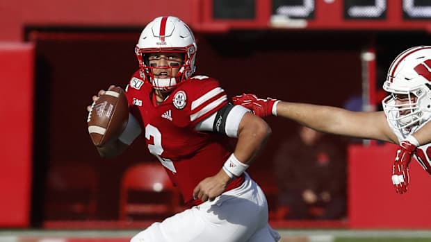 Adrian Martinez 2019 Wisconsin USATSI_13674312